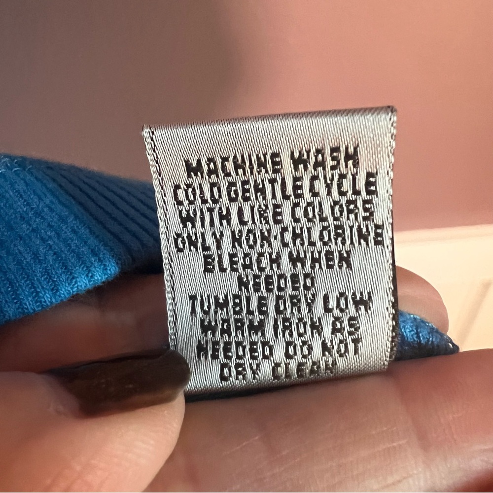 Chico’s Blue Ribbed Tank - Picture 5 of 7